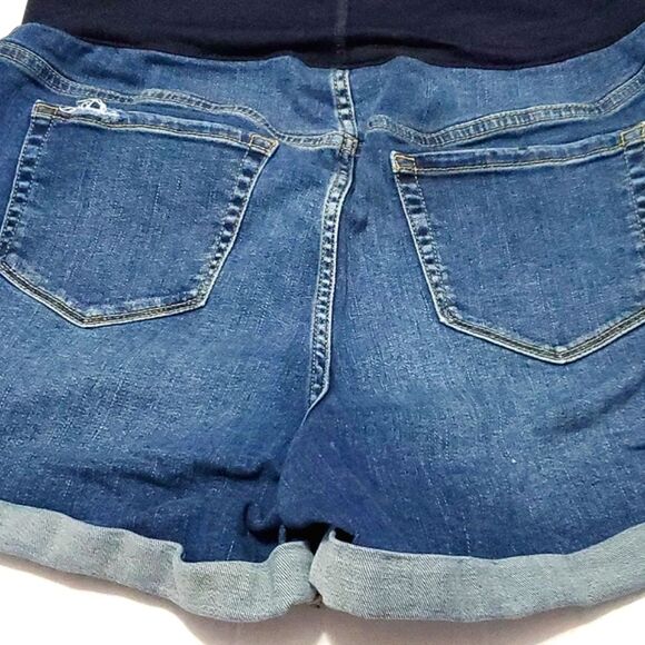 Liz Lange Maternity for Target Medium Wash Rolled Hems Denim Shorts - Picture 8 of 12